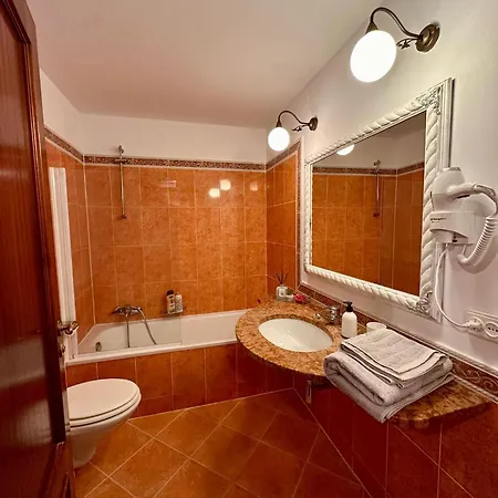 Vivaldi Apartment *